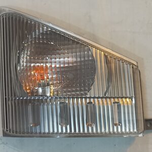 چراغ راهنماجلو -isuzu700p